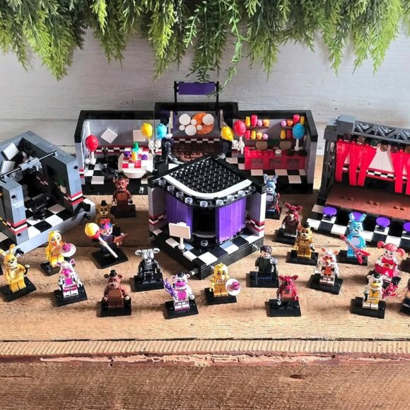 Five Nights at Freddy's Building Blocks Play Sets & Characters Lot Chia Foxy